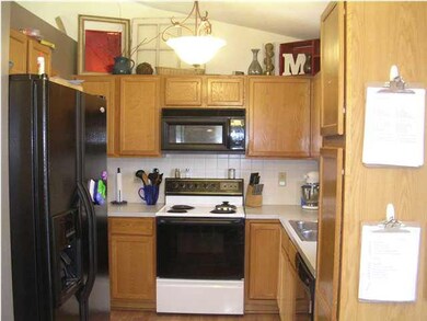 Vaulted Ceiling in Kitchen w/ Built-In Microwave +