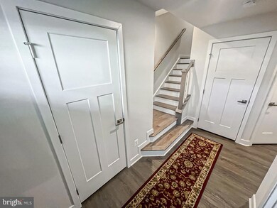 42522 Tiber Falls Square, Dulles, VA 20166 - photo 2