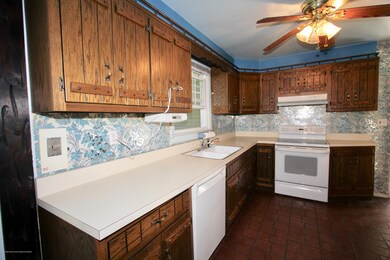 325 Clayton Ave, Neptune, NJ 07753 - photo 3