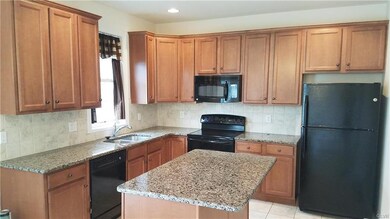 804 Walnut St, Emmaus, PA 18049 - photo 2