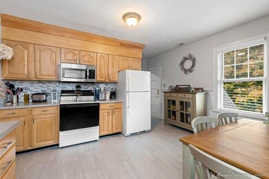 4 Alden St unit 3, Danvers, MA 01923 - photo 4