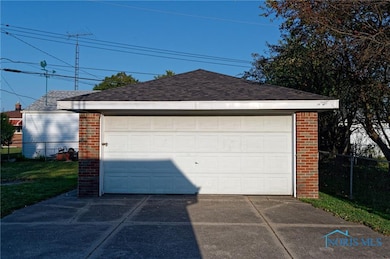4422 283rd St, Toledo, OH 43611 - photo 3