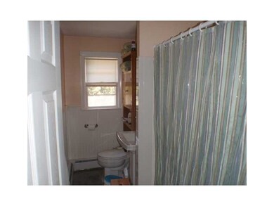 8 Restmere Terrace, Middletown, RI 02842 - photo 4