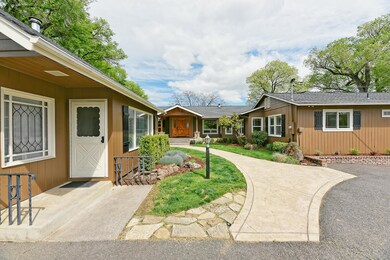 2156 W Hillside Dr, Central Point, OR 97502 - photo 7