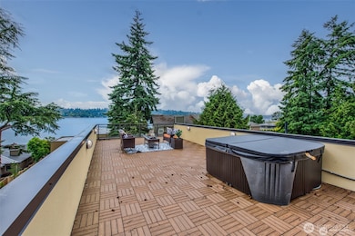 13327 Holmes Point Dr NE, Kirkland, WA 98034 - photo 3