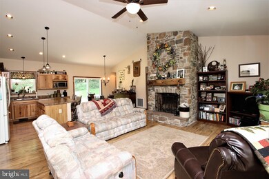 16630 Woburn Rd, Sharpsburg, MD 21782 - photo 6