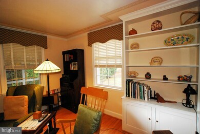 118 Bellemore Rd, Baltimore, MD 21210 - photo 5