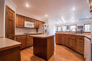 1107 Cr 462, Poplar Bluff, MO 63901 - photo 5