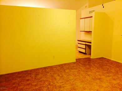 LR 3 Entry to Kitchen