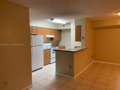 Kendall Lakes Towers unit 404, Miami, FL 33193 - photo 6