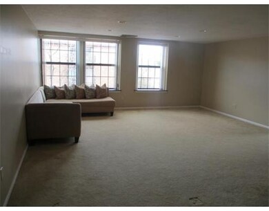 325 Plantation St unit 214, Worcester, MA 01604 - photo 3
