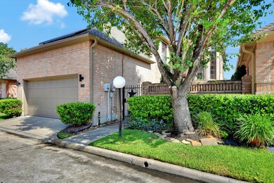 8034 Oakwood Hollow St, Houston, TX 77040 - photo 3