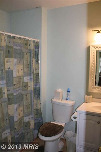 43114 Watercrest Square unit 301, Chantilly, VA 20152 - photo 6