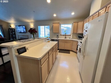 15099 SE Elm Park Dr, Clackamas, OR 97015 - photo 6