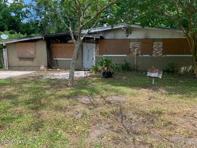 3947 Macgregor Dr, Jacksonville, FL 32210 - photo 2