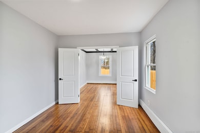 25 Gilbert St, Shelton, CT 06484 - photo 4