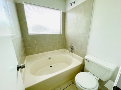 2710 Grants Lake Blvd unit 1, Sugar Land, TX 77479 - photo 3