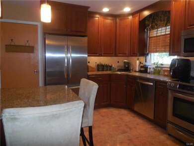 totally remodeled kitchen with granite breakfast b