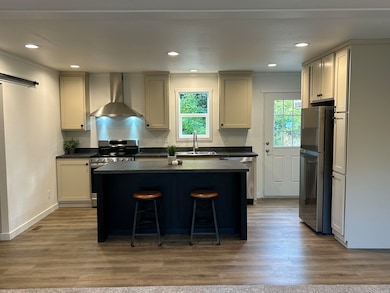 301 S 3rd St W, Chewelah, WA 99109 - photo 2