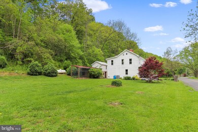 408 Wolf Gap Rd, Edinburg, VA 22824 - photo 5