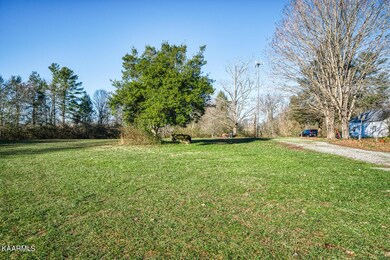 135 Red Williams Rd, Crossville, TN 38571 - photo 7