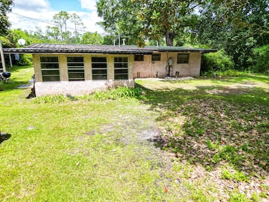 214 Charles Ave, Wewahitchka, FL 32465 - photo 6