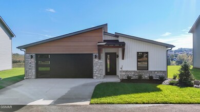 1_dji_20251004103728_0404_d