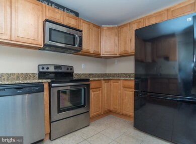 117 Gable Hill Rd, Levittown, PA 19057 - photo 4