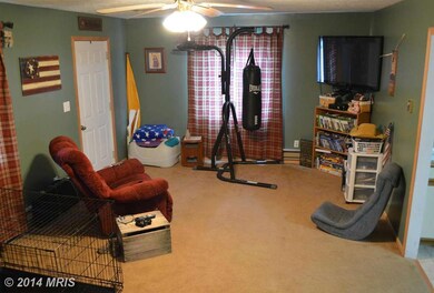 537 W Piedmont St, Keyser, WV 26726 - photo 4