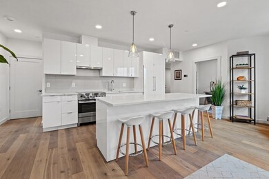 97 Elmwood St unit 106, Somerville, MA 02144 - photo 4