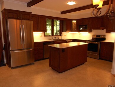 11 Daphne Dr, Schenectady, NY 12302 - photo 7