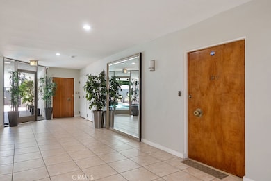 419 N Oakhurst Dr unit 102, Beverly Hills, CA 90210 - photo 5