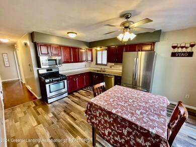 230 Raritan Rd, Lansing, MI 48911 - photo 5