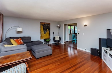 953 40th St, West Des Moines, IA 50265 - photo 3