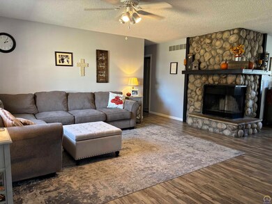 1913 Meadowlark Ln, Emporia, KS 66801 - photo 4