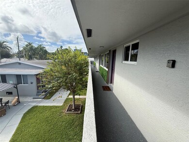 720 NE 7th St unit 7, Hallandale Beach, FL 33009 - photo 2