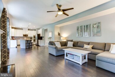 41664 Truly Cir, Aldie, VA 20105 - photo 5