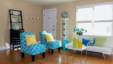 Living Room (3)