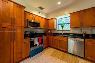 7830 SW 99th St, Miami, FL 33156 - photo 5