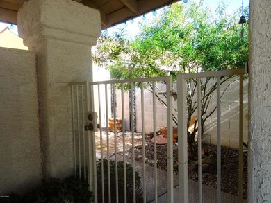 7313 S Bonarden Ln, Tempe, AZ 85283 - photo 4