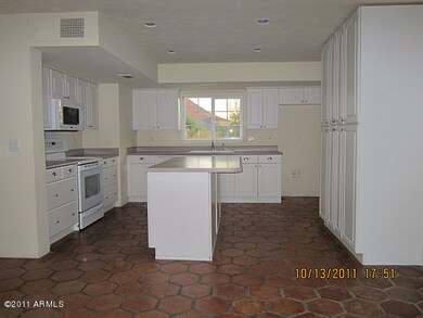 Convenient Kitchen