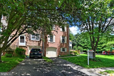 8883 Winding Hollow Way, Springfield, VA 22152 - photo 3