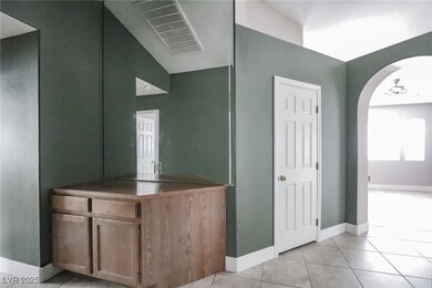 3949 Broad Meadow Ct, Las Vegas, NV 89129 - photo 4