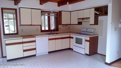 4125 Sycamore Ln, East Stroudsburg, PA 18301 - photo 6