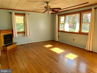 5921 Littlefield Ave, Reading, PA 19606 - photo 7