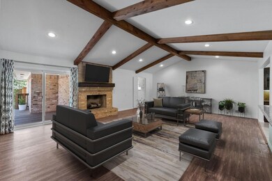 6768 E Mockingbird Ln, Dallas, TX 75214 - photo 6