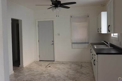 1220 NW Fillmore St, Topeka, KS 66608 - photo 5
