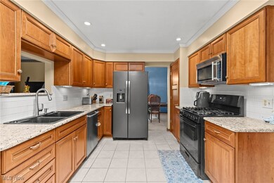 8303 Bradfords Gate, Olmsted Falls, OH 44138 - photo 5