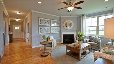 73 Fox Cove Rd, Hendersonville, NC 28792 - photo 2