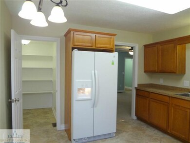 1616 Coleman Ave, Lansing, MI 48910 - photo 5